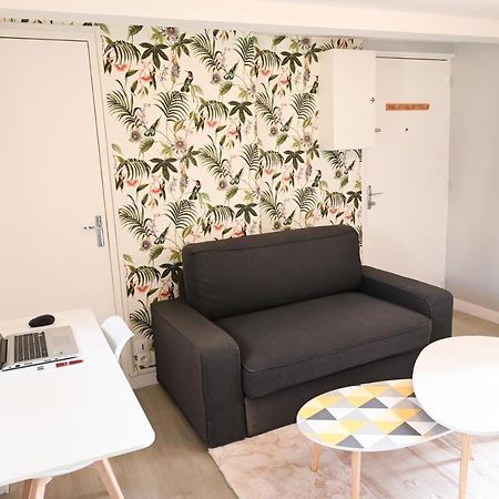 Studio En Duplex En Centre Ville Laval  Kültér fotó