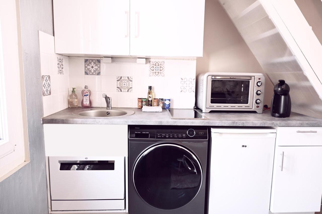Studio En Duplex En Centre Ville Laval  Kültér fotó